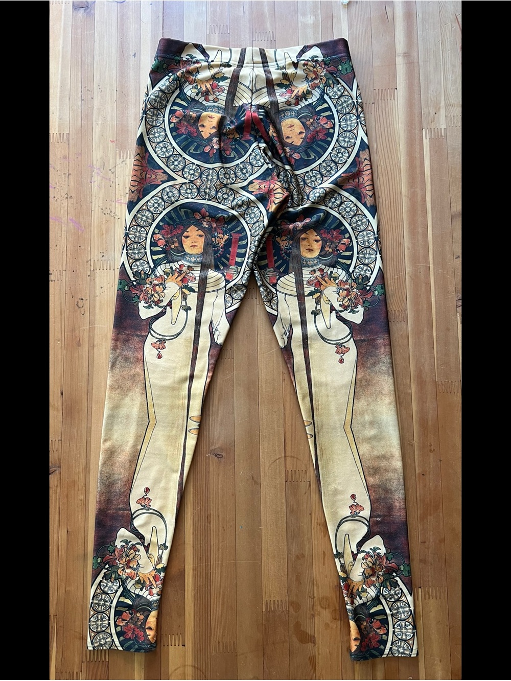 Blackmilk Vintage Art Nouveau Panel Leggings Medium - Cream, Brown, Gold - Picture 3 of 9